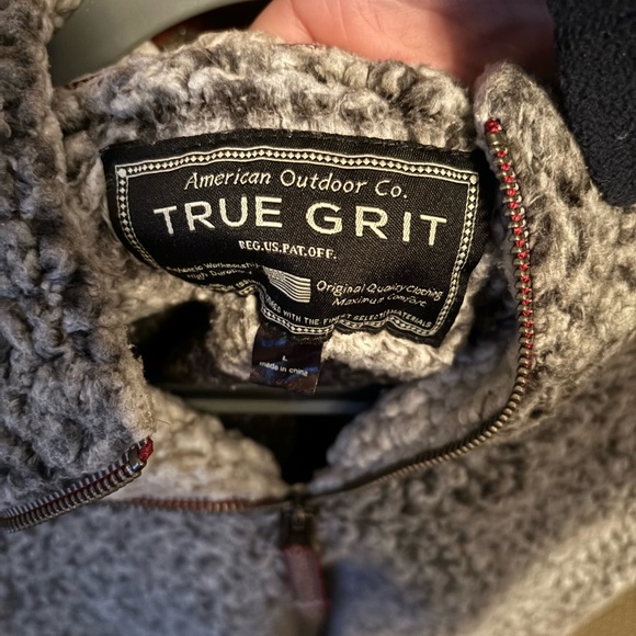 True Grit pullover - Picture 2 of 5